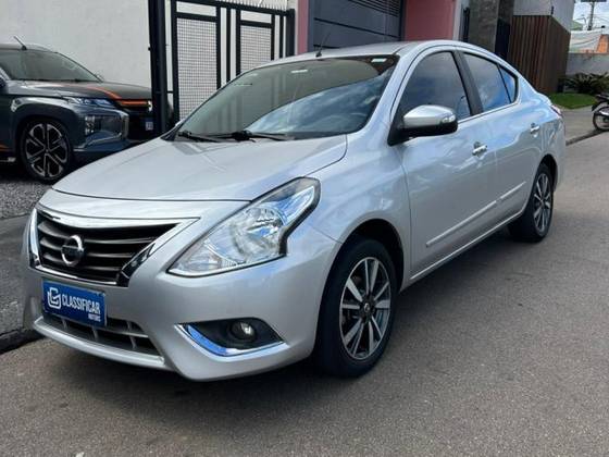 NISSAN VERSA 1.6 16V FLEXSTART UNIQUE 4P XTRONIC NISSAN VERSA 1.6 16V FLEXSTART UNIQUE 4P XTRONIC